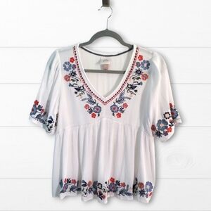 Knox Rose Embroidered White Floral Women's Top With Flutter Sleeves, Size S